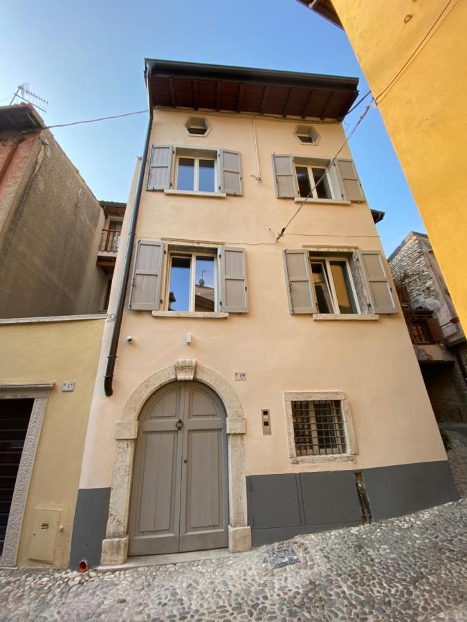 La Dolce Vita Suites Мальчезине Экстерьер фото